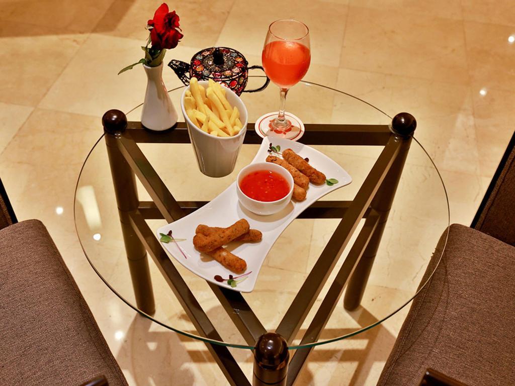 Lancaster Tamar Hotel- Hadath Beirut Bagian luar foto