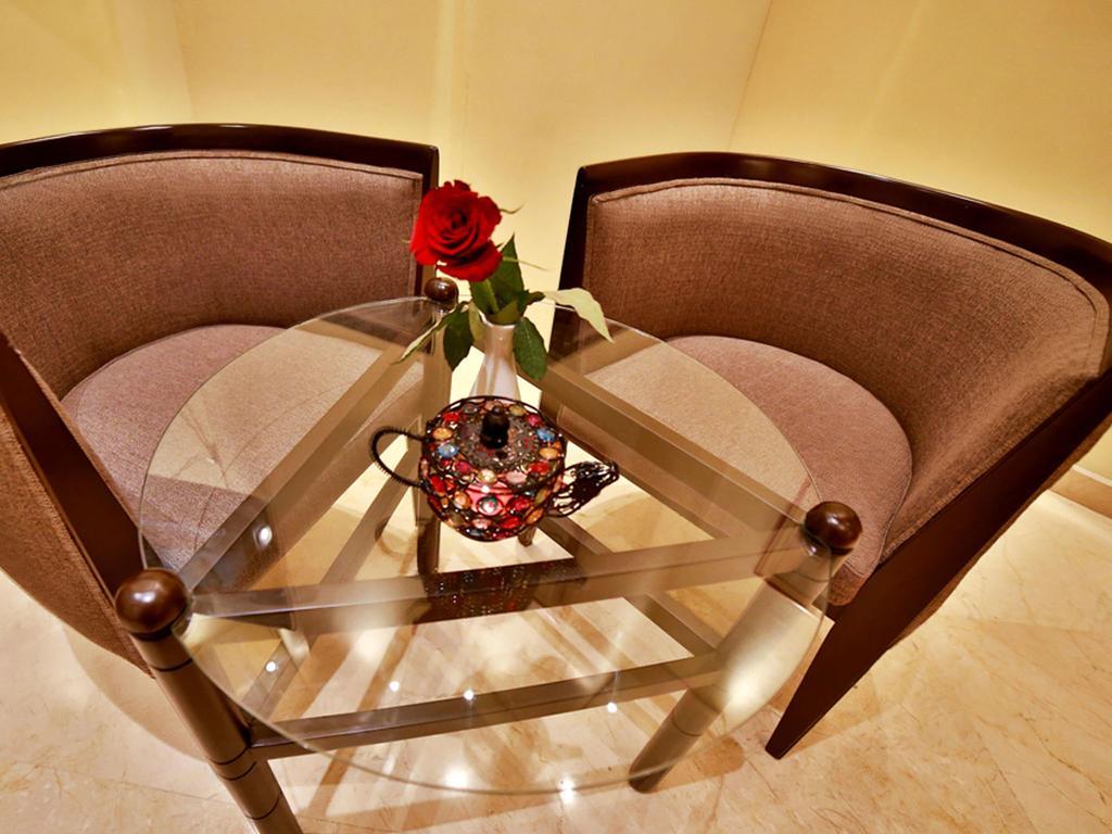 Lancaster Tamar Hotel- Hadath Beirut Bagian luar foto