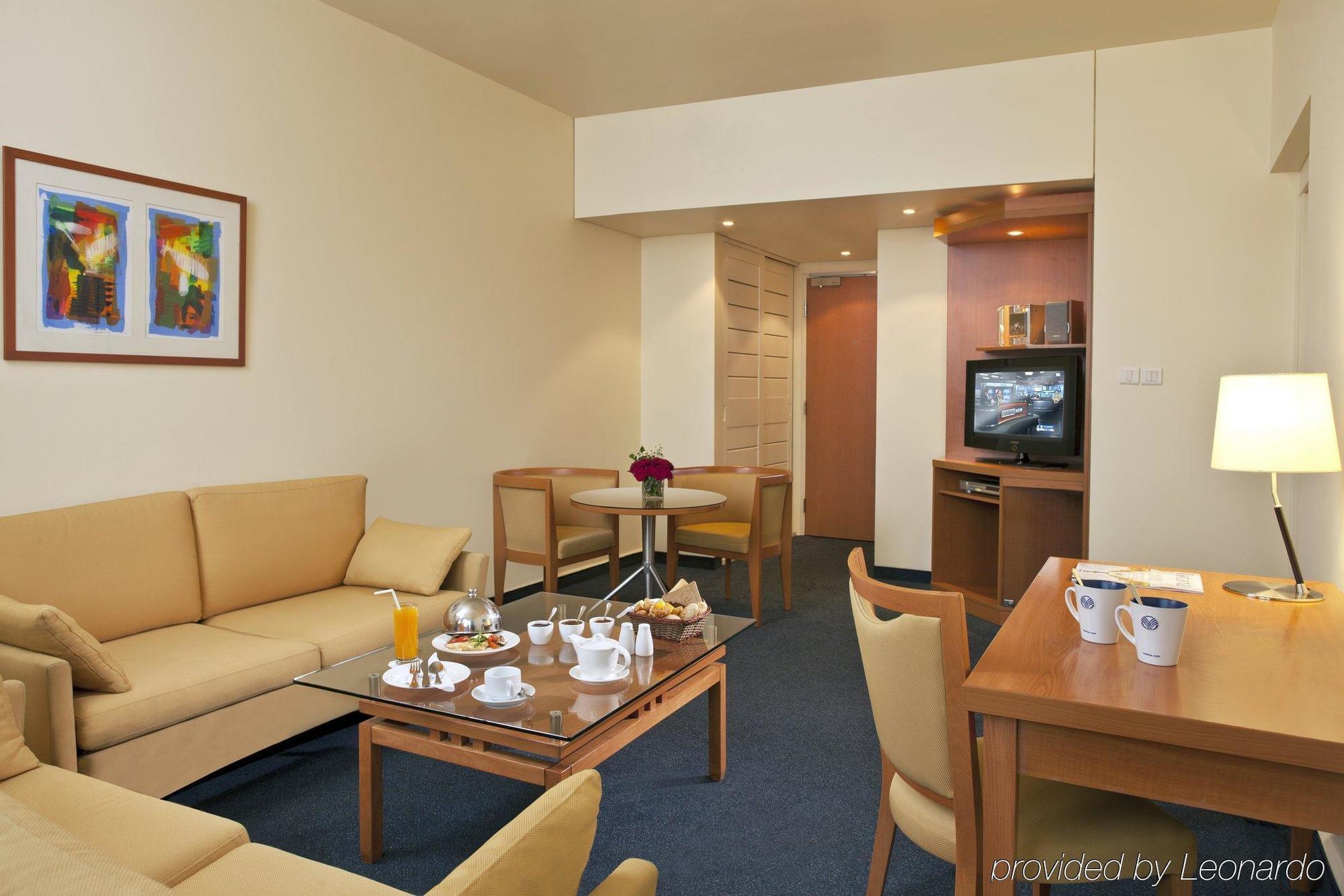 Lancaster Tamar Hotel- Hadath Beirut Bagian luar foto