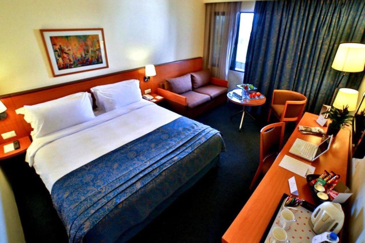 Lancaster Tamar Hotel- Hadath Beirut Bagian luar foto